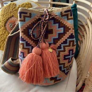 Large Sila Wayuu Mochila Bag with  Tassel